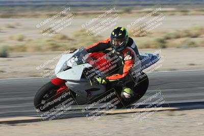 media/Sep-20-2025-Race Pace (Sat) [[d4e1b33f4d]]/Non Verified/Turn 4 Inside (8am)/